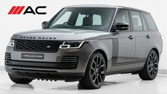 Land Rover Range Rover (70 Reg) 4.4 SDV8 Vogue SE Image 1