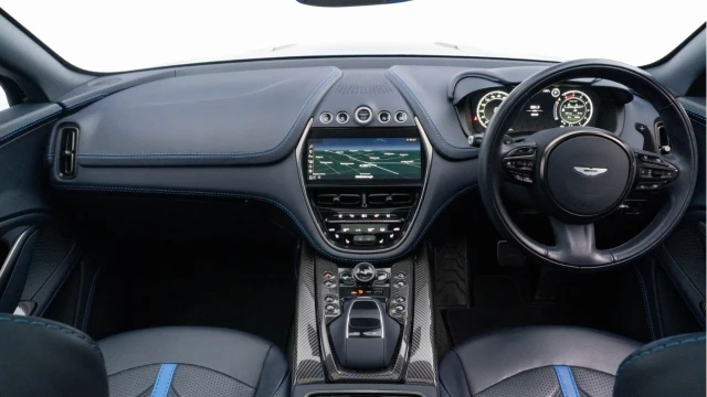 Aston Martin DBX 707 (23 Reg) 4.0 V8 Image 2