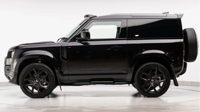 Land Rover Defender (74 Reg) 90 3.0 D250 S Hard Top Commercial (3 Seat) (Bespoke URBAN) (+VAT) Image 5