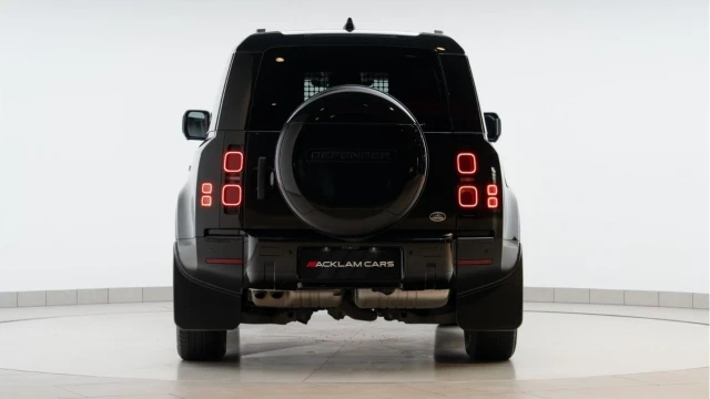 Land Rover Defender (21 Reg) 90 3.0 D200 Hard Top (3 Seat) (+VAT) Image 6