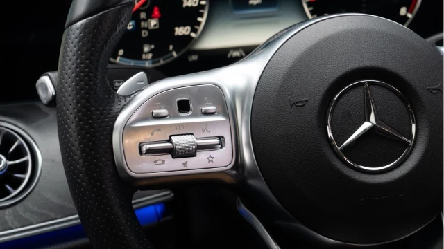 Mercedes-Benz CLS (70 Reg) CLS400 2.9D AMG Line Premium Plus 4Matic Image 8