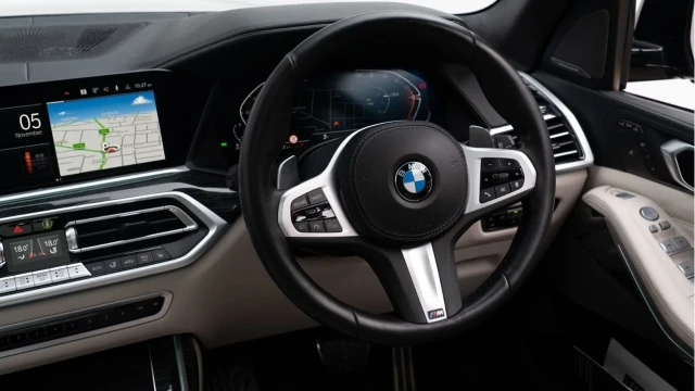 BMW X7 (22 Reg) 3.0 40D M Sport xDrive Image 4