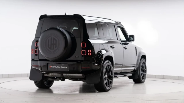 Land Rover Defender (74 Reg) 110 3.0 D250 S (2025 Model) (Bespoke) (VAT Q) Image 5