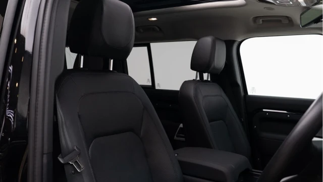 Land Rover Defender (24 Reg) 110 3.0 D250 XS Edition (7 Seat) Image 3