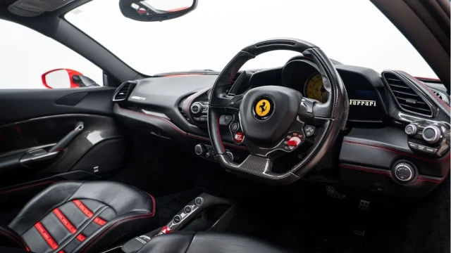 Ferrari 488 (16 Reg) 3.9 V8 GTB (Atelier) Image 3