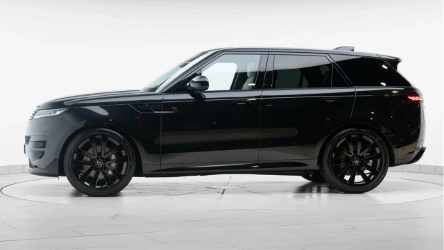 Land Rover Range Rover Sport (75 Reg) 3.0 D300 Dynamic SE (VAT Q) Image 4