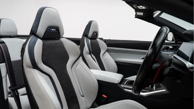 BMW M4 (22 Reg) 3.0 Competition M xDrive Convertible Image 4