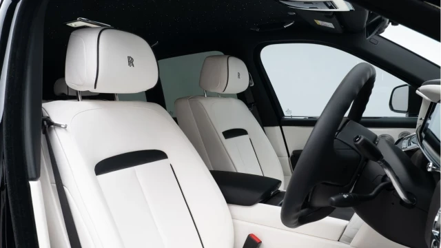 Rolls-Royce Cullinan (25 Reg) 6.7 V12 Cullinan II (VAT Q) Image 3