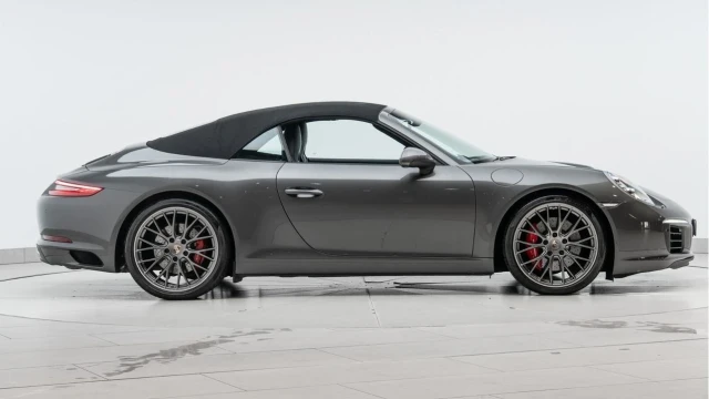Porsche 911 (16 Reg) 3.0 Carrera S Convertible Image 6