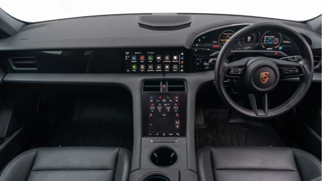 Porsche Taycan (73 Reg) Sport Turismo Image 2