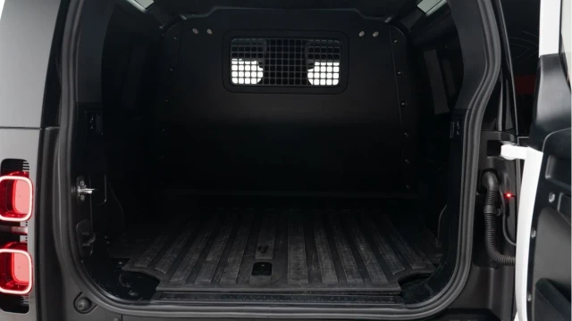 Land Rover Defender (74 Reg) 90 3.0 D250 S Hard Top Commercial (3 Seat) (+VAT) Image 4