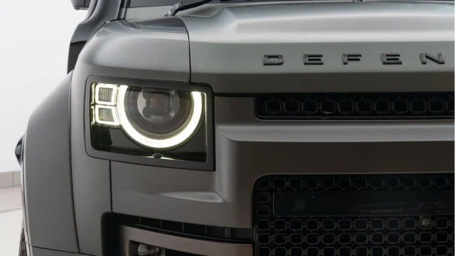 Land Rover Defender (25 Reg) 4.4 V8 P635 Edition One Image 6
