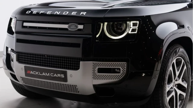 Land Rover Defender (71 Reg) 110 3.0 D250 XS Edition Image 8
