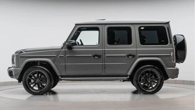 Mercedes-Benz G Class (25 Reg) G450D 3.0 AMG Line Premium Plus 4Matic Image 4