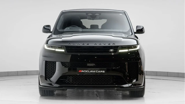 Land Rover Range Rover Sport (24 Reg) 4.4 V8 P635 SV Edition One Image 4