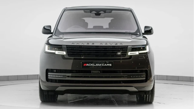 Land Rover Range Rover (22 Reg) 3.0 D350 First Edition (Shadow Pack) Image 4