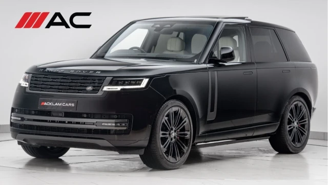 Land Rover Range Rover (75 Reg) 3.0 D300 Edition Image 1