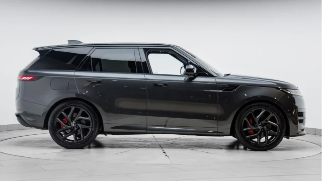 Land Rover Range Rover Sport (75 Reg) 3.0 D250 Edition Image 5