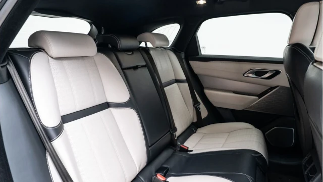 Land Rover Range Rover Velar (20 Reg) 3.0 D300 R-Dynamic HSE (Bespoke) Image 8