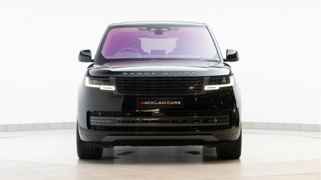 Land Rover Range Rover (73 Reg) 4.4 V8 P530 First Edition Image 8