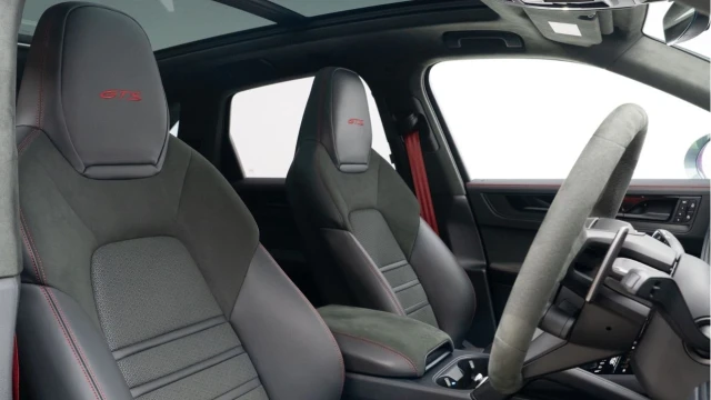 Porsche Cayenne (74 Reg) 4.0 V8 GTS Image 3