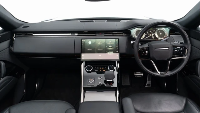 Land Rover Range Rover Sport (23 Reg) 3.0 D300 Dynamic SE (Black Pack) Image 2