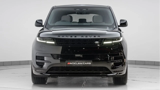 Land Rover Range Rover Sport (73 Reg) 3.0 D300 Dynamic SE (Black Pack) Image 5