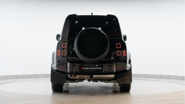 Land Rover Defender (74 Reg) 110 3.0 D250 X-Dynamic SE Hard Top Commercial (3 Seat) (Bespoke URBAN) (+VAT) Image 6