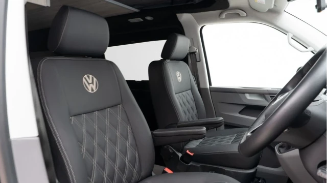 Volkswagen Transporter (73 Reg) 2.0TDI T28 Highline DSG (Camper) (VAT Q) Image 3