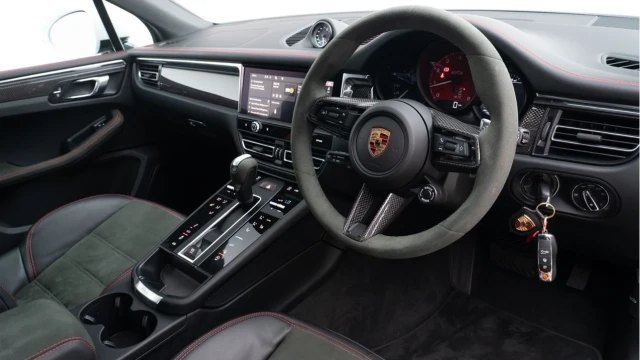Porsche Macan (25 Reg) 2.9 V6 GTS Image 8
