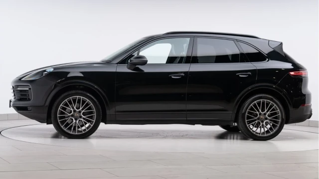 Porsche Cayenne (72 Reg) 3.0 V6 Image 4