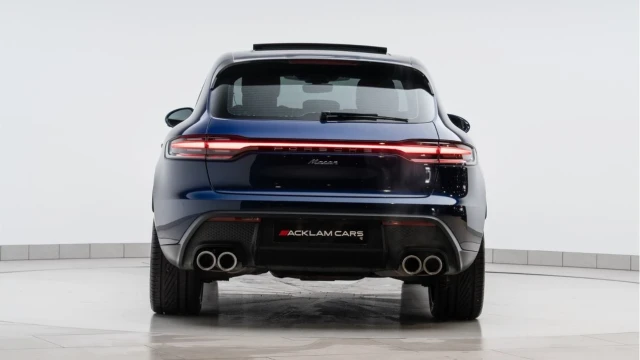 Porsche Macan (71 Reg) 2.0 PDK Image 5