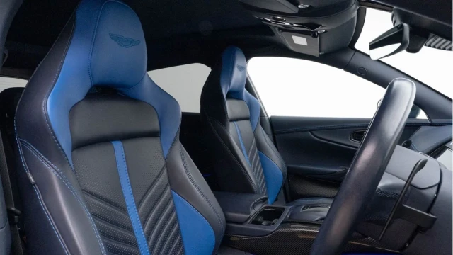 Aston Martin DBX 707 (23 Reg) 4.0 V8 Image 3