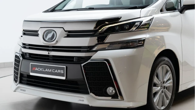 Toyota Vellfire (65 Reg) 3.5 V6 Executive Lounge (7 Seat) Image 8