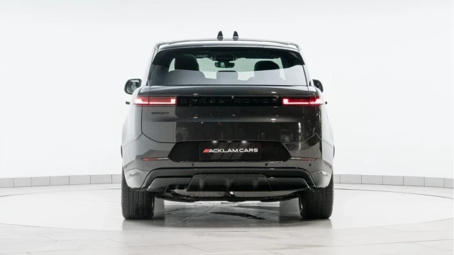 Land Rover Range Rover Sport (24 Reg) 3.0 D300 Dynamic SE (Black Pack) Image 5