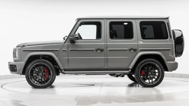 Mercedes-Benz G63 (23 Reg) 4.0 V8 Carbon Edition (G Manufaktur) Image 4