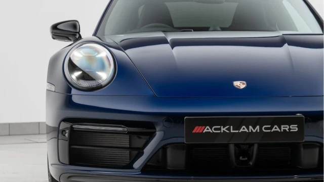 Porsche 911 (24 Reg) 3.0 Carrera 4 GTS Coupe Image 8