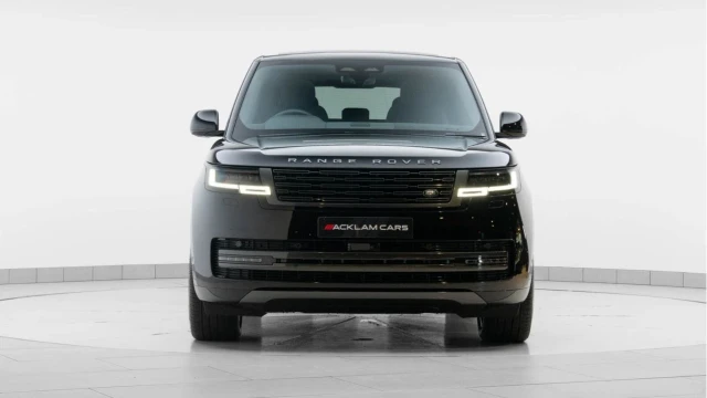 Land Rover Range Rover (75 Reg) 3.0 D300 Edition Image 7