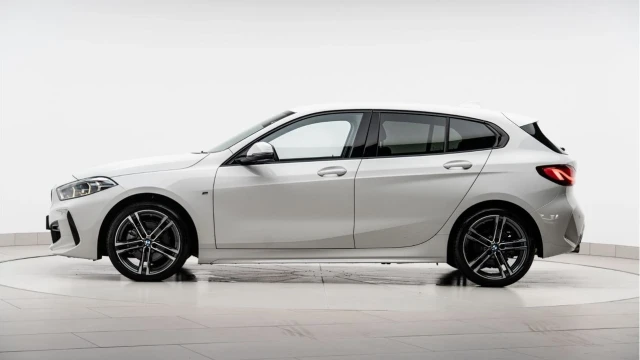 BMW 1 Series (73 Reg) 118i 1.5 M Sport Image 4