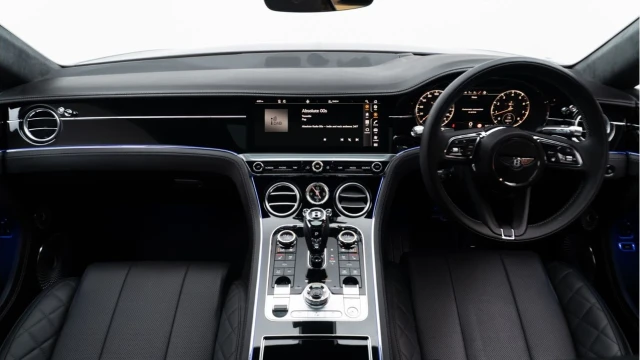 Bentley Continental GT (72 Reg) 4.0 V8 (Mulliner) Image 2