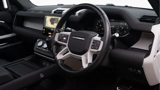 Land Rover Defender (22 Reg) 90 3.0 D250 XS Edition (Bespoke) Image 2