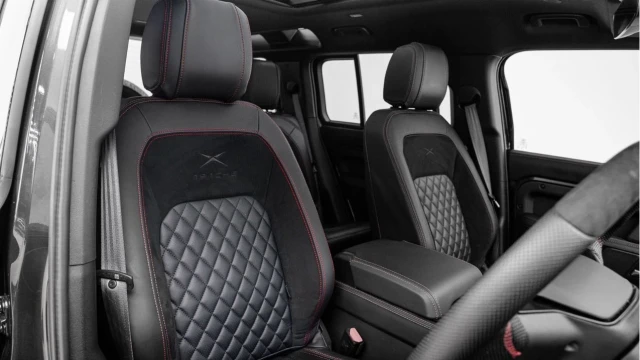 Land Rover Defender (25 Reg) 110 3.0 D350 X-Dynamic SE (Apache) Image 3