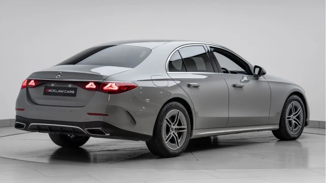 Mercedes-Benz E Class (75 Reg) E220D 2.0 AMG Line (VAT Q) Image 6