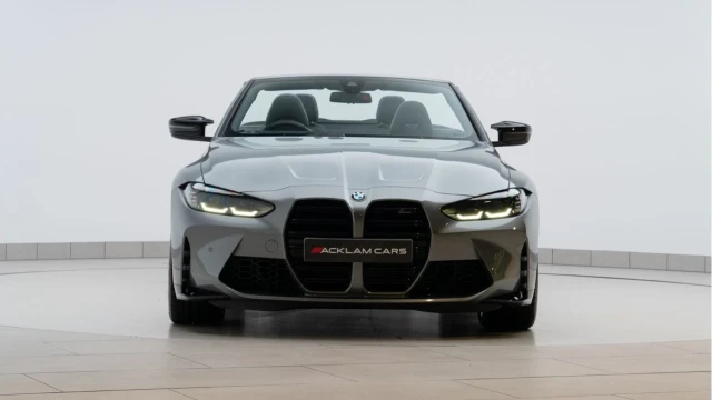 BMW M4 (73 Reg) 3.0 Competition M xDrive Convertible Image 8