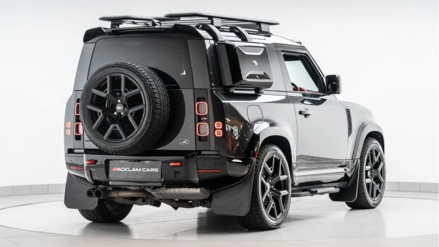 Land Rover Defender (23 Reg) 90 3.0 D300 X Hard Top (5 Seat) (+VAT) Image 7