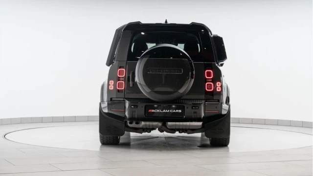 Land Rover Defender (73 Reg) 110 3.0 D250 X-Dynamic SE (Bespoke) Image 5