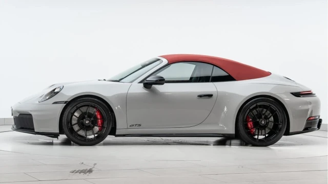 Porsche 911 (25 Reg) Carrera 4 3.6 GTS Convertible (992.2) Image 5