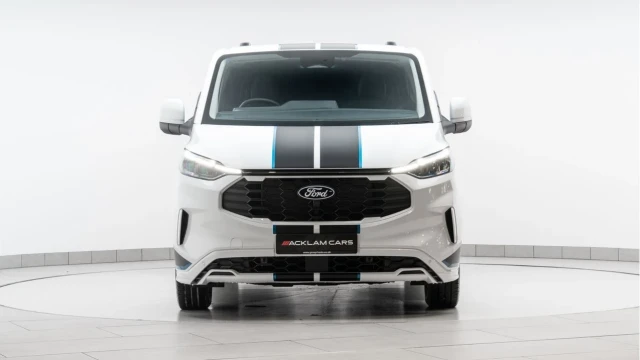 Ford Transit Custom (25 Reg) 320 2.0 Ecoblue Sport AWD (5 Seat) (+VAT) Image 7