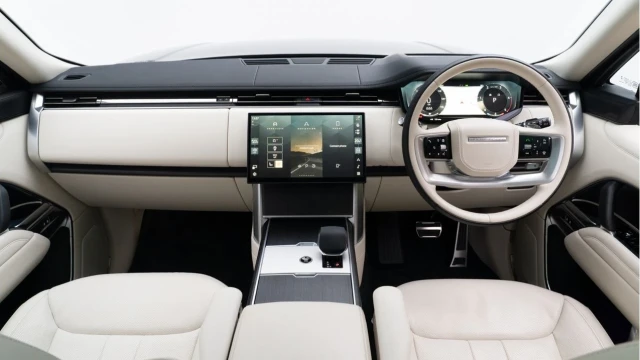 Land Rover Range Rover (24 Reg) 3.0 D300 HSE Image 2
