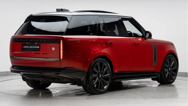 Land Rover Range Rover (25 Reg) 4.4 V8 P615 SV (VAT Q) Image 6